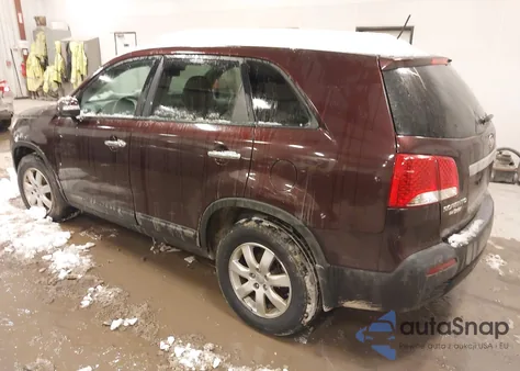 2013 Kia Sorento Lx z USA, uszkodzony, nr VIN 5XYKT3A18DG383825